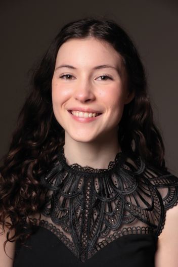 © The Broadway Studio