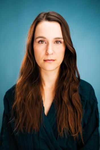 Flora Pauer - French