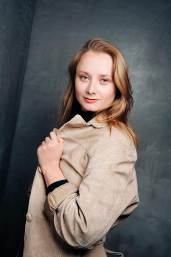 Lea Farinah - German